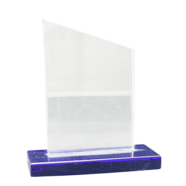Trofeo de cristal inclinado con base azul